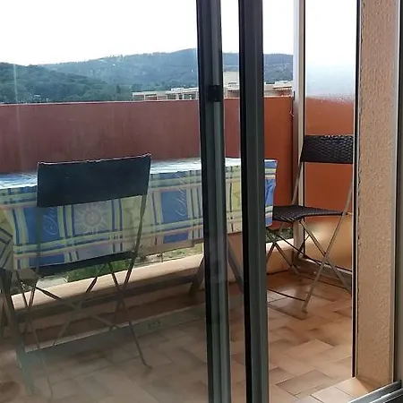 Cosy Avec Vue Sur La A Bormes-les-mimosas, 20 M².