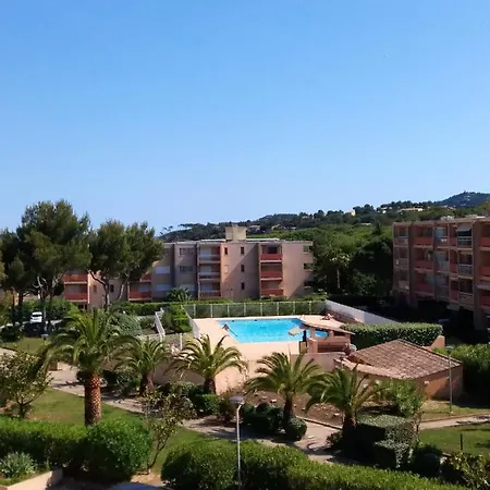Cosy Avec Vue Sur La A Bormes-les-mimosas, 20 M². *