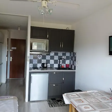 Cosy Avec Vue Sur La A Bormes-les-mimosas, 20 M². *