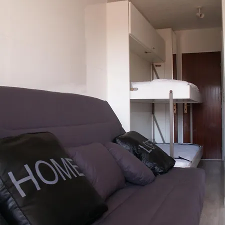 Cosy Avec Vue Sur La A Bormes-les-mimosas, 20 M². Bormes-les-Mimosas
