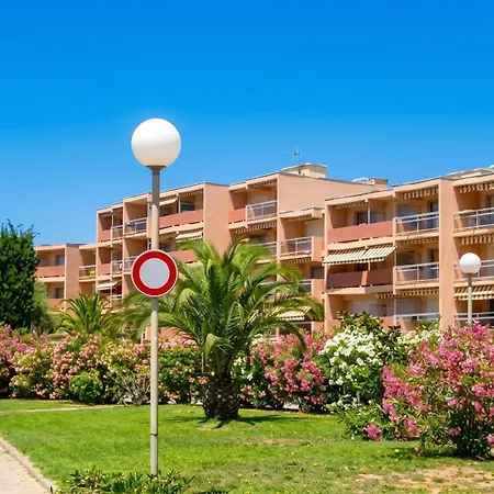 Appartement A Les Mimosas A 50 M De La Avec Vue Sur La Piscine Partagee Et Balcon *