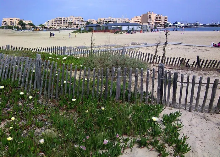 Cosy Avec Vue Sur La A Bormes-les-mimosas, 20 M². 아파트